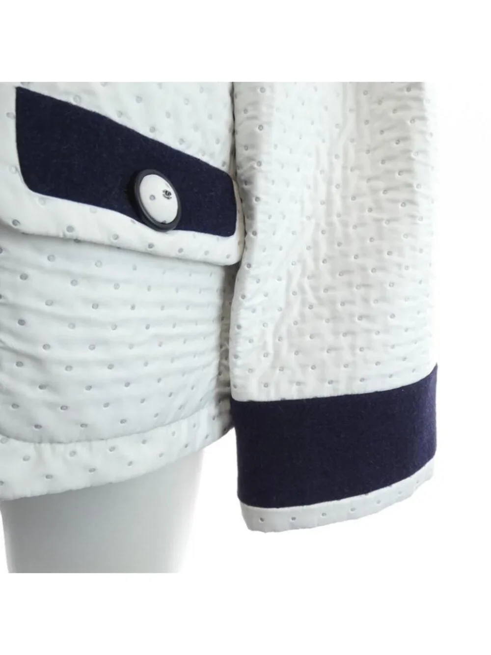 Chanel Jacket White - Picture 6 of 6
